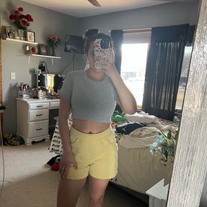 Brandy Melville cropped t shirt